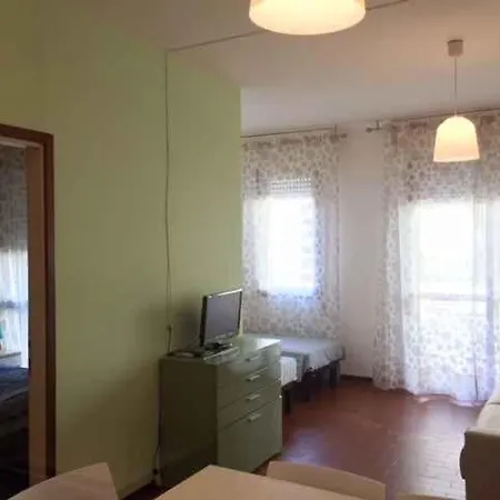 In 41095 Апартаменти Лідо-ді-Єзоло
